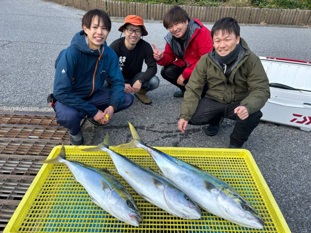 １１月２３日（土）ヤリイカ/スルメイカ/ワラサ