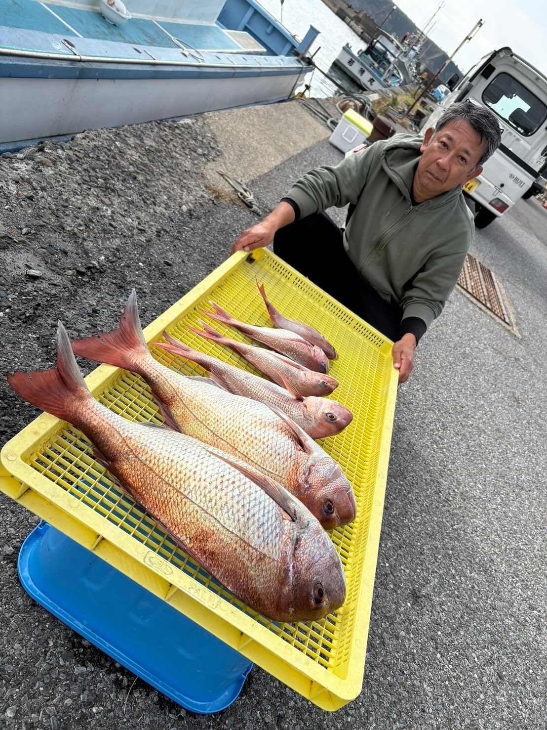 マダイ五目船とキハダ船