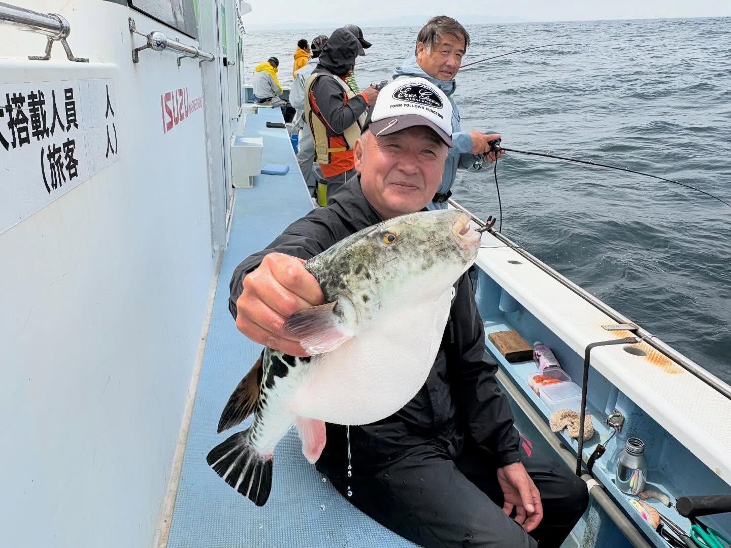 マダイ船とトラフグ船