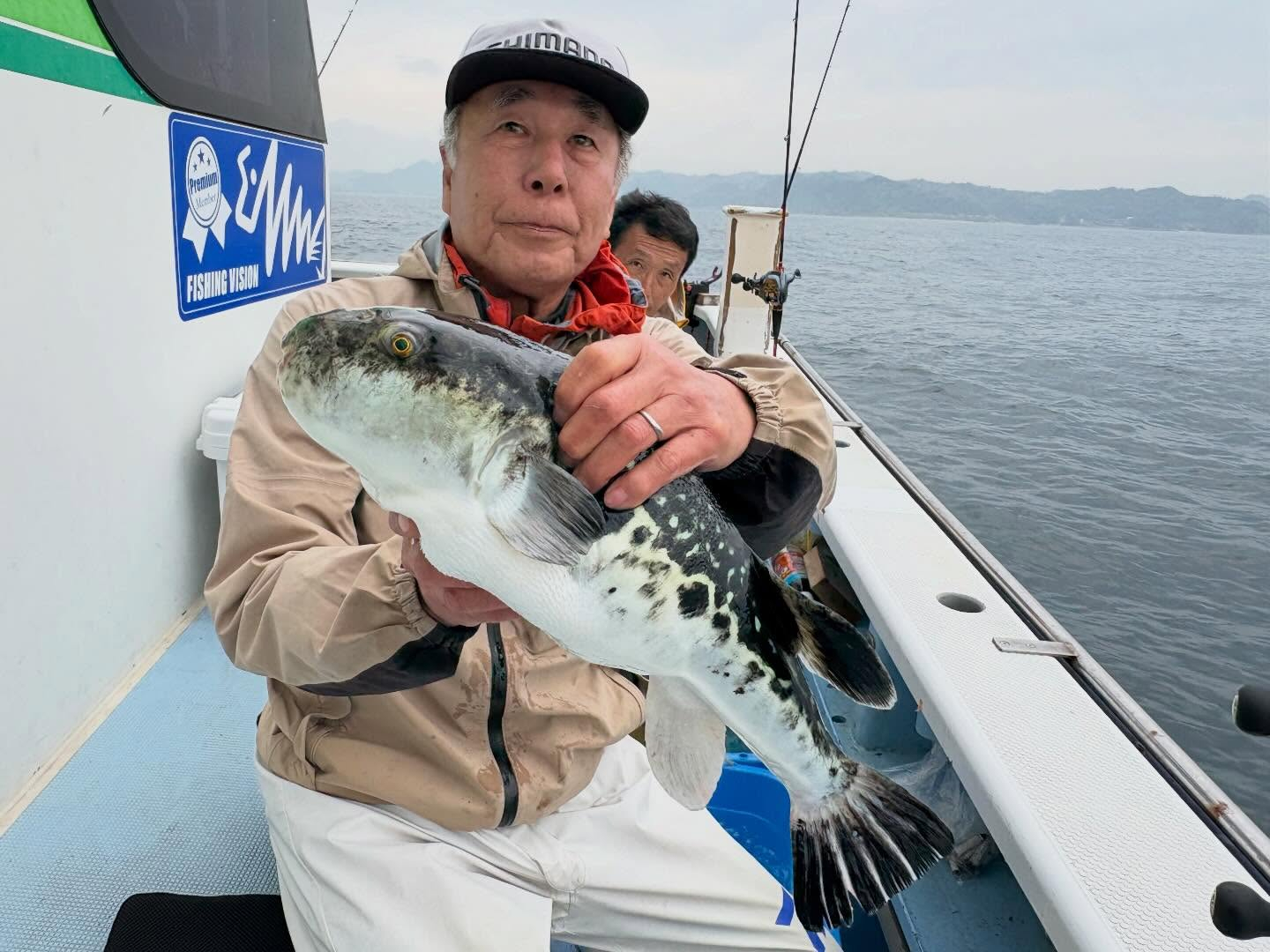 マダイ船とトラフグ船