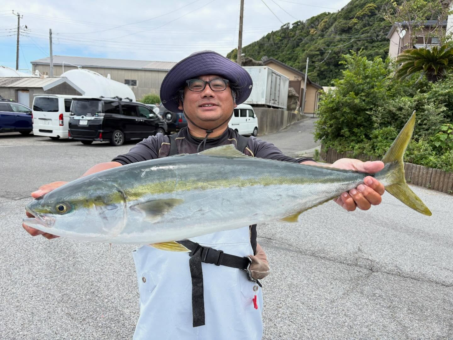 アジイサキ船とマルイカ船