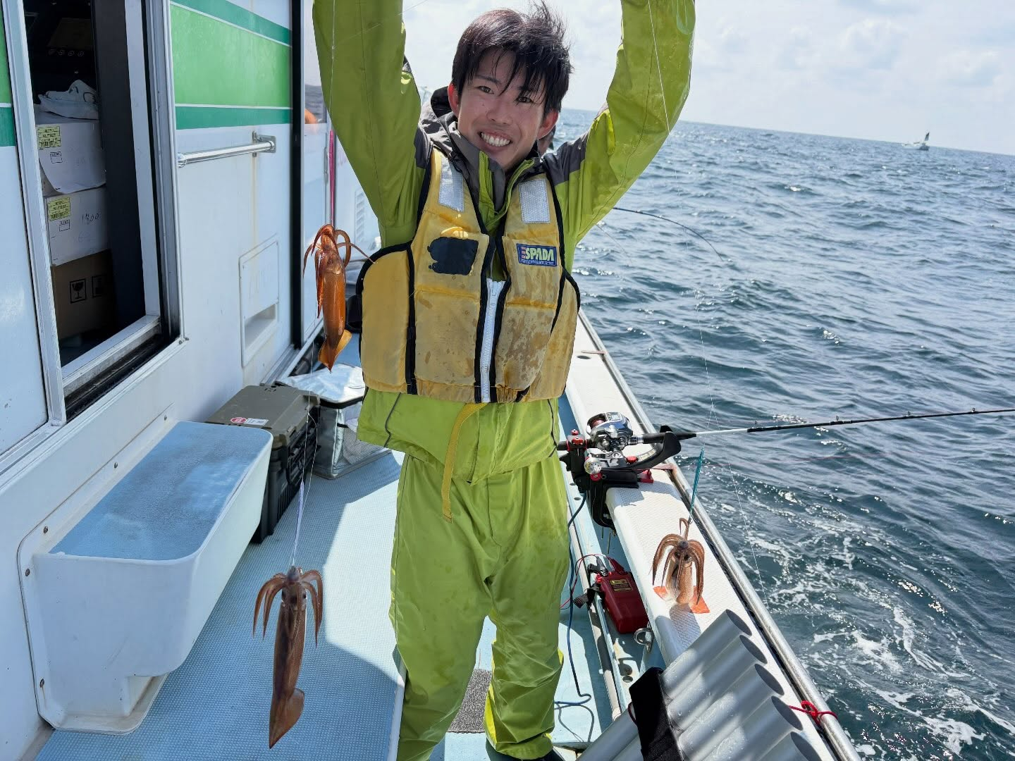 スルメイカ船