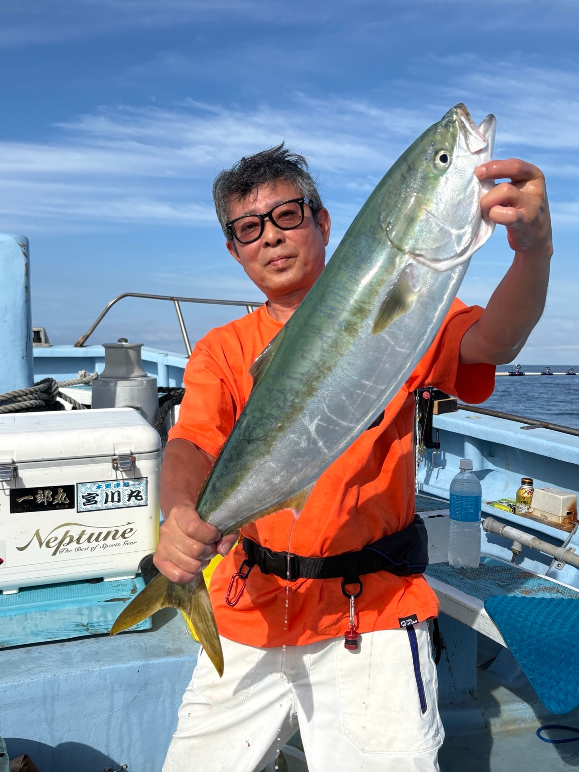 アジ泳がせ仕立船とスルメイカ船